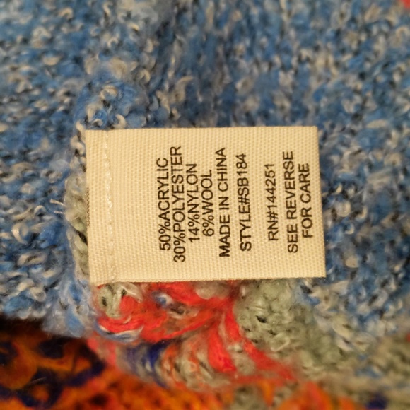 Moon & Madison multicolor cropped sweater - Picture 6 of 7